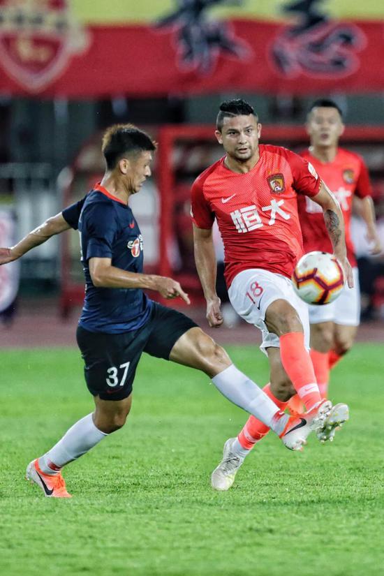 皇马2-1马竞 进西超杯决赛与巴萨争冠